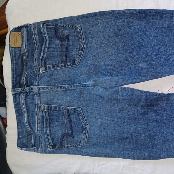 American Eagle Original Boot Stretch Mid Rise Medium Wash Jeans Size 6 - Picture 3 of 5